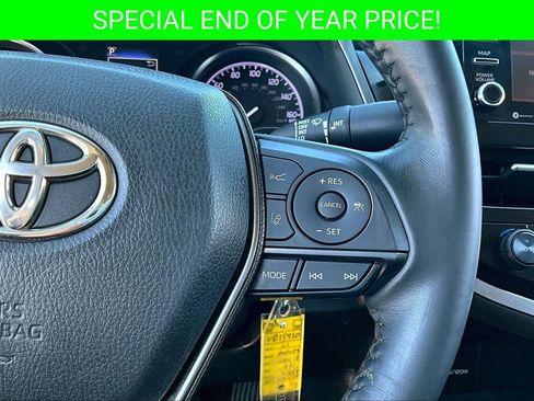 Used 2021 Toyota Camry SE image 11