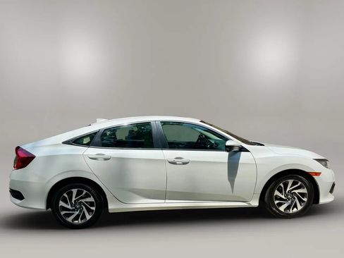Used 2018 Honda Civic EX image 6
