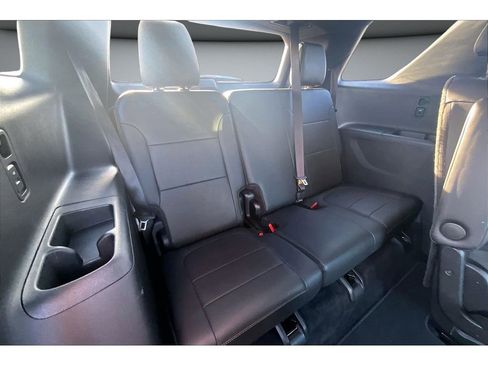 Used 2023 Chevrolet Traverse Premier image 29