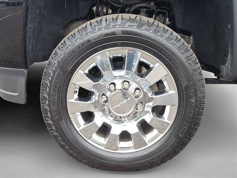 Used 2015 GMC Sierra 2500 Denali w/ Duramax Plus Package image 24