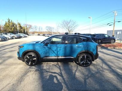 New 2026 Nissan Kicks SR