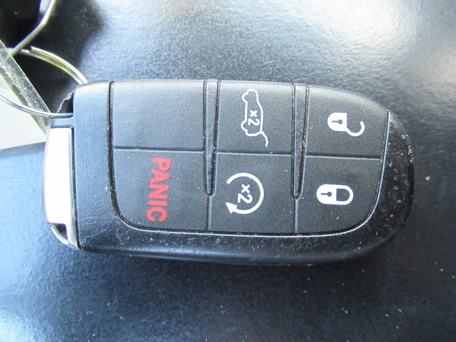 Used 2024 Dodge Durango GT RWD image 33