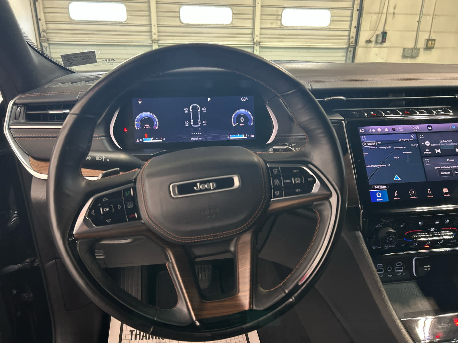Used 2021 Jeep Grand Cherokee L Summit w/ Luxury Tech Group V AWD/4WD image 8