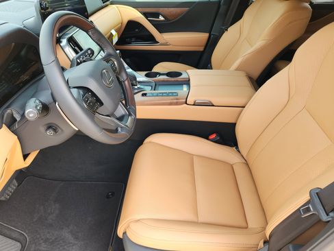 New 2026 Lexus LX 700h Luxury AWD/4WD image 8