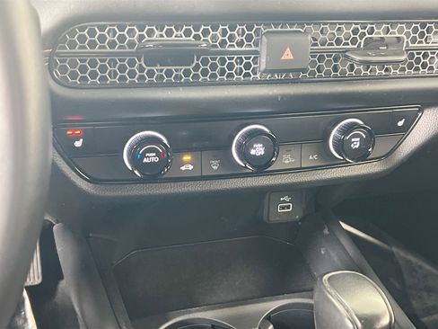 Used 2023 Honda HR-V Sport image 14