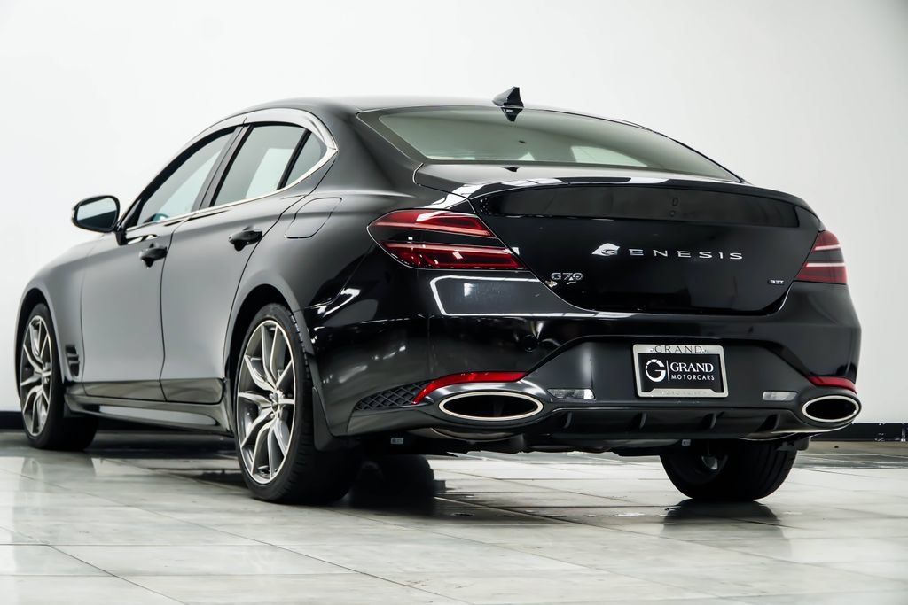 Used 2023 Genesis G70 3.3T RWD image 14