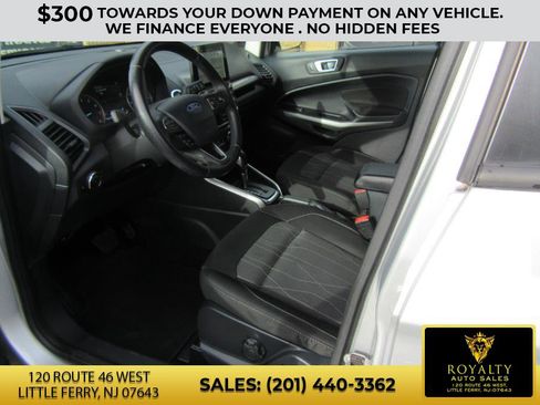 Used 2018 Ford EcoSport SE w/ SE Convenience Package image 30