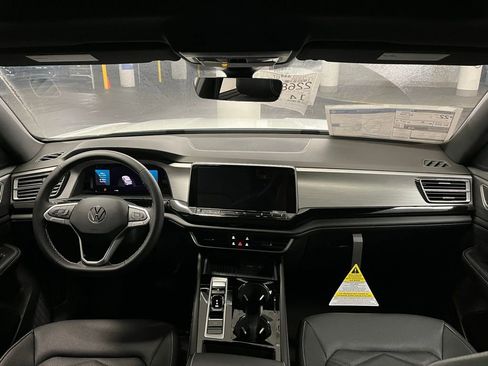 New 2026 Volkswagen Atlas Cross Sport SE image 7