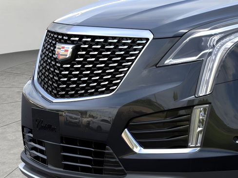 New 2026 Cadillac XT5 Premium Luxury w/ LPO, Floor Liner Package AWD/4WD image 13