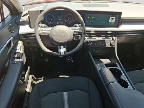 Used 2025 Hyundai Sonata SEL FWD image 13