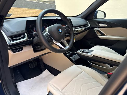 Used 2025 BMW X1 xDrive28i w/ Convenience Package image 12