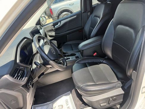 Used 2024 Ford Escape Platinum AWD/4WD image 24