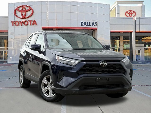 Used 2025 Toyota RAV4 XLE AWD/4WD image 1