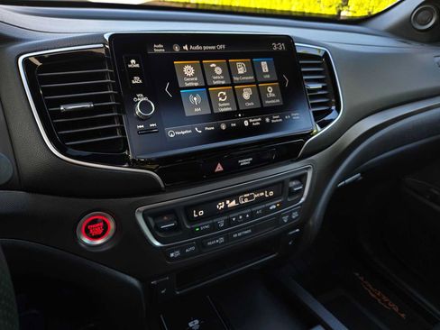 Used 2024 Honda Ridgeline TrailSport image 29