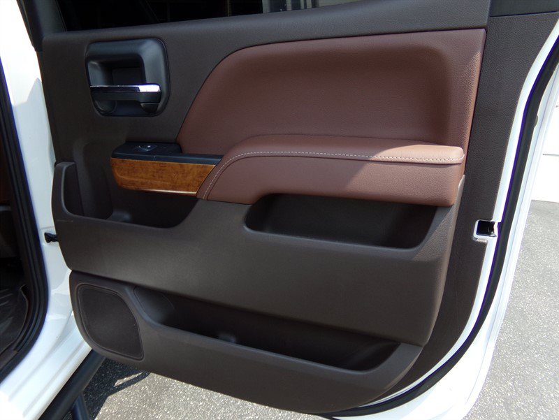 Used 2019 Chevrolet Silverado 2500 High Country w/ Duramax Plus Package AWD/4WD image 51