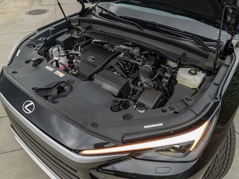 New 2026 Lexus TX 500h AWD image 5