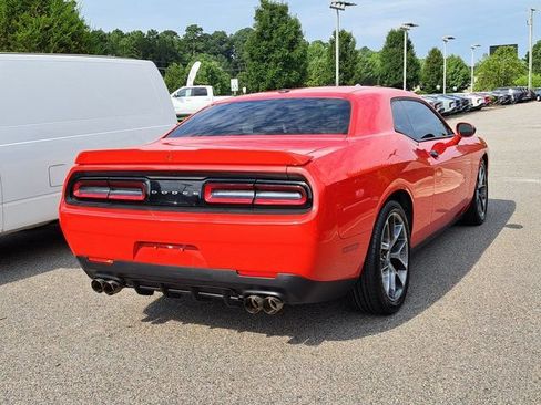 Used 2022 Dodge Challenger GT RWD image 5