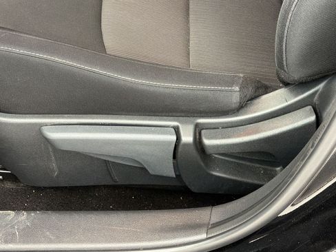 Used 2024 Nissan Sentra SV FWD image 14