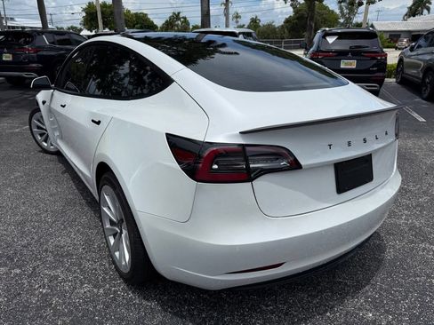 Used 2021 Tesla Model 3 Standard Range Plus RWD image 4