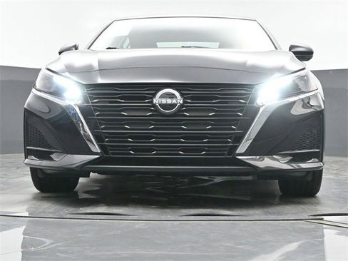 Certified 2025 Nissan Altima 2.5 SL image 20