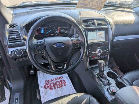 Used 2019 Ford Explorer Sport image 10