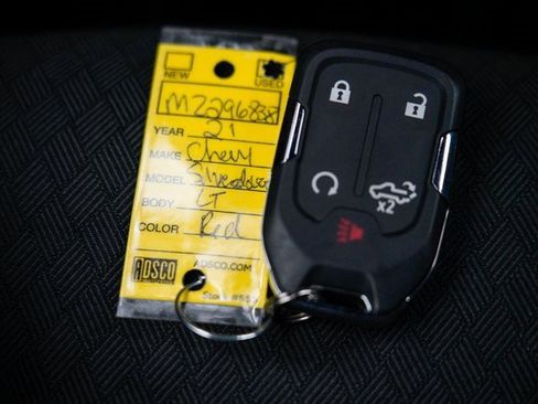 Used 2021 Chevrolet Silverado 1500 LT image 34