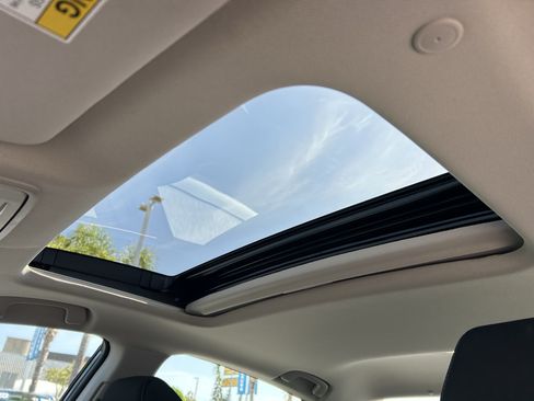 Certified 2023 Honda Accord EX image 29