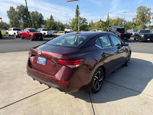 Used 2024 Nissan Sentra SV FWD image 6