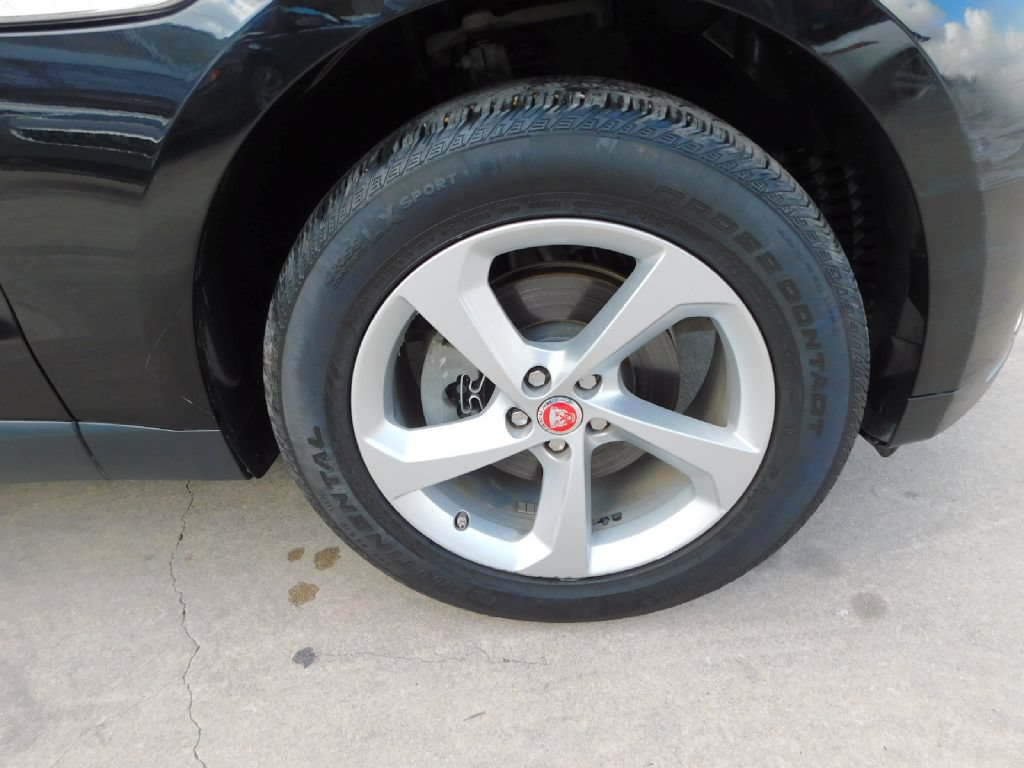 Used 2018 Jaguar F-PACE Premium AWD/4WD image 9