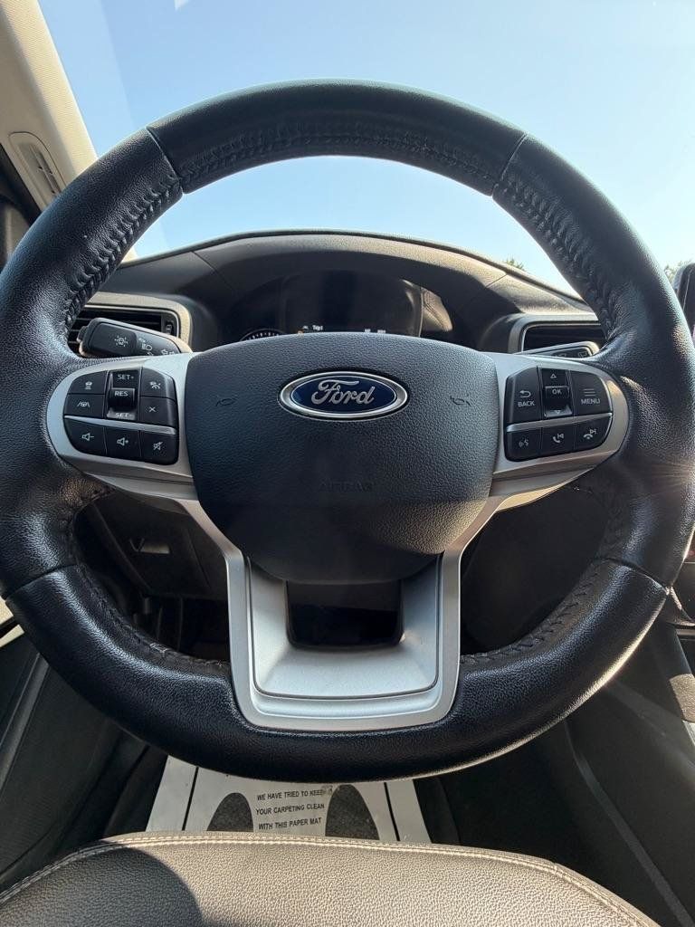 Used 2021 Ford Explorer Limited w/ Equipment Group 301A RWD image 27