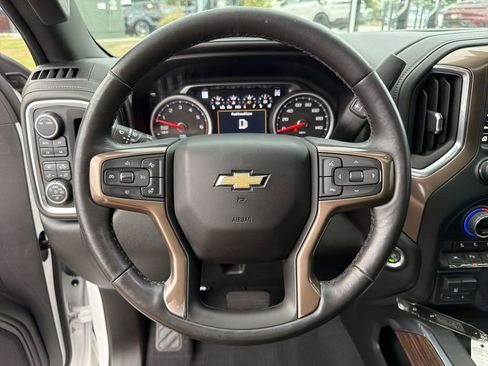 Used 2021 Chevrolet Silverado 1500 High Country w/ Technology Package AWD/4WD image 22