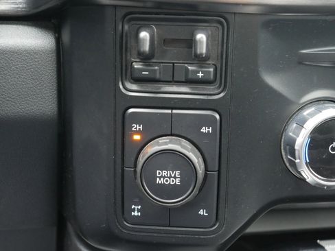 Certified 2023 Ford F350 Lariat w/ Black Appearance Package image 10