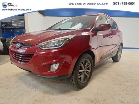 Used 2014 Hyundai Tucson SE image 2