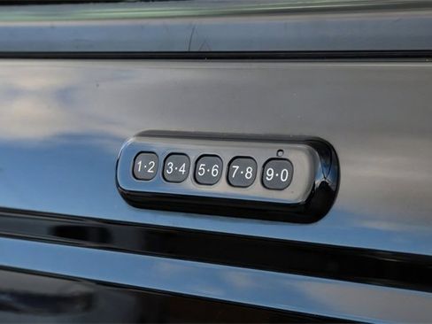 Used 2023 Ford Bronco 4-Door image 7