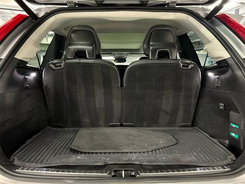 Used 2024 Volvo XC90 B5 Core w/ Protection Package Premier image 27