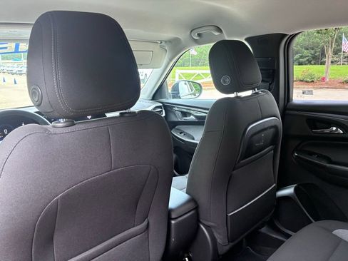 Certified 2025 Chevrolet TrailBlazer LT FWD image 17