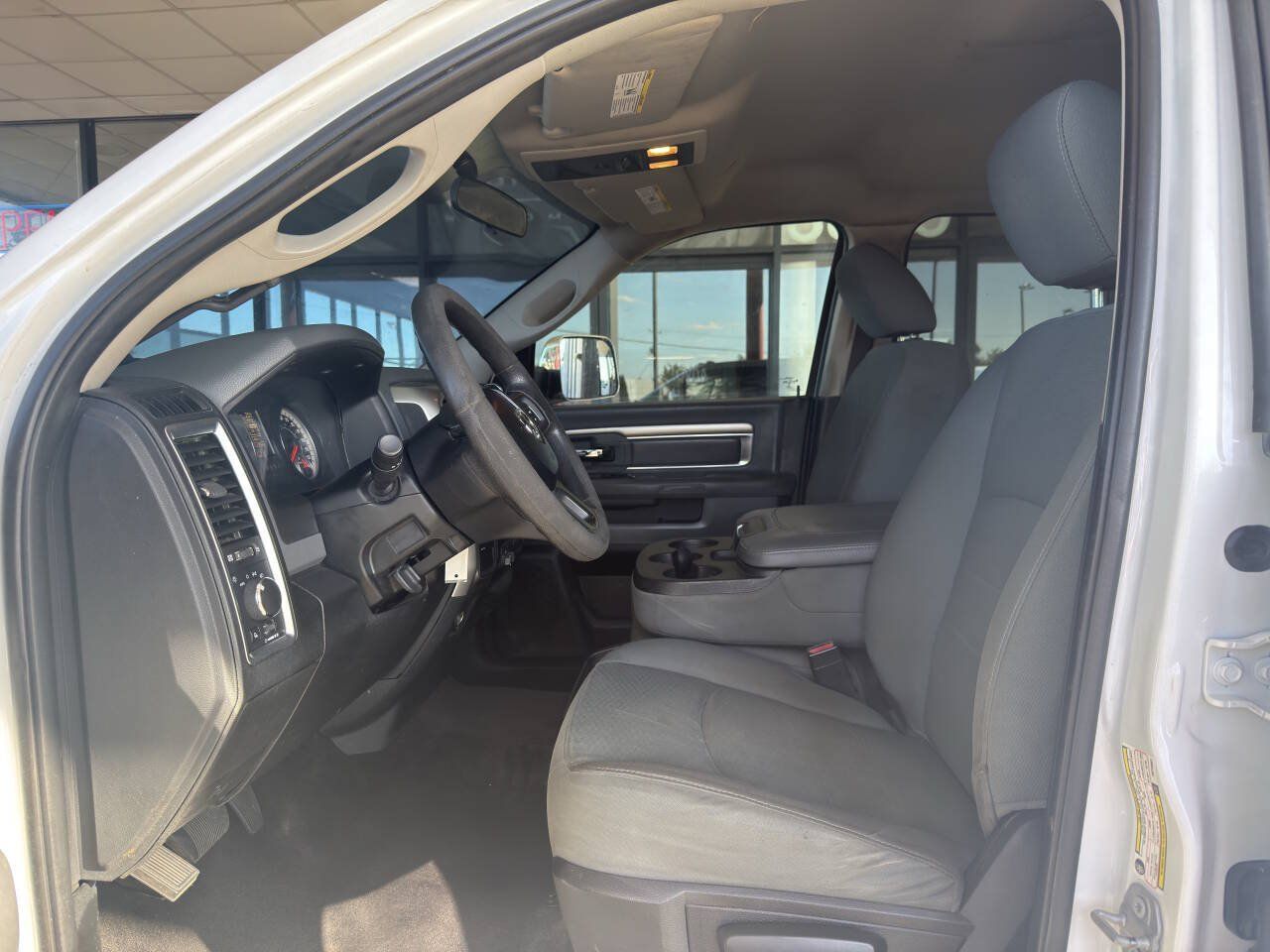 Used 2017 RAM 3500 SLT AWD/4WD image 2