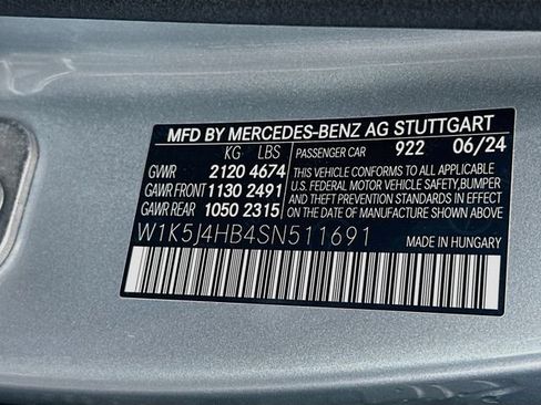 Used 2025 Mercedes-Benz CLA 250 4MATIC image 34