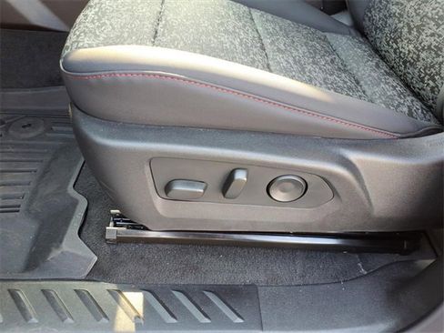 New 2025 Chevrolet Colorado Z71 w/ Technology Package image 7