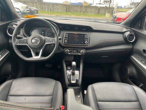 Used 2020 Nissan Kicks SR w/ SR Premium Package FWD image 24