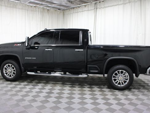 Used 2024 Chevrolet Silverado 2500 LTZ w/ LTZ Plus Package AWD/4WD image 32