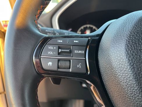 Used 2025 Honda Pilot Sport image 20