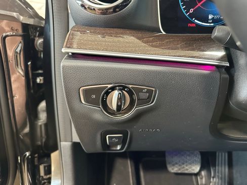 Used 2023 Mercedes-Benz E 350 Sedan image 21