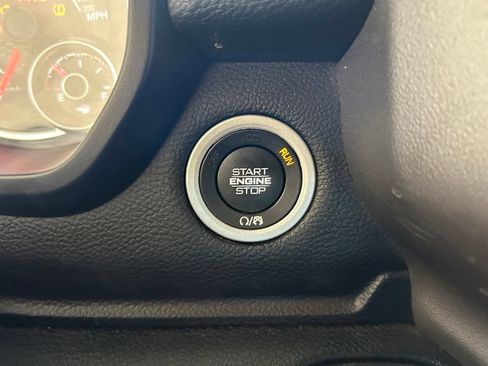Used 2020 RAM 1500 Big Horn AWD/4WD image 45