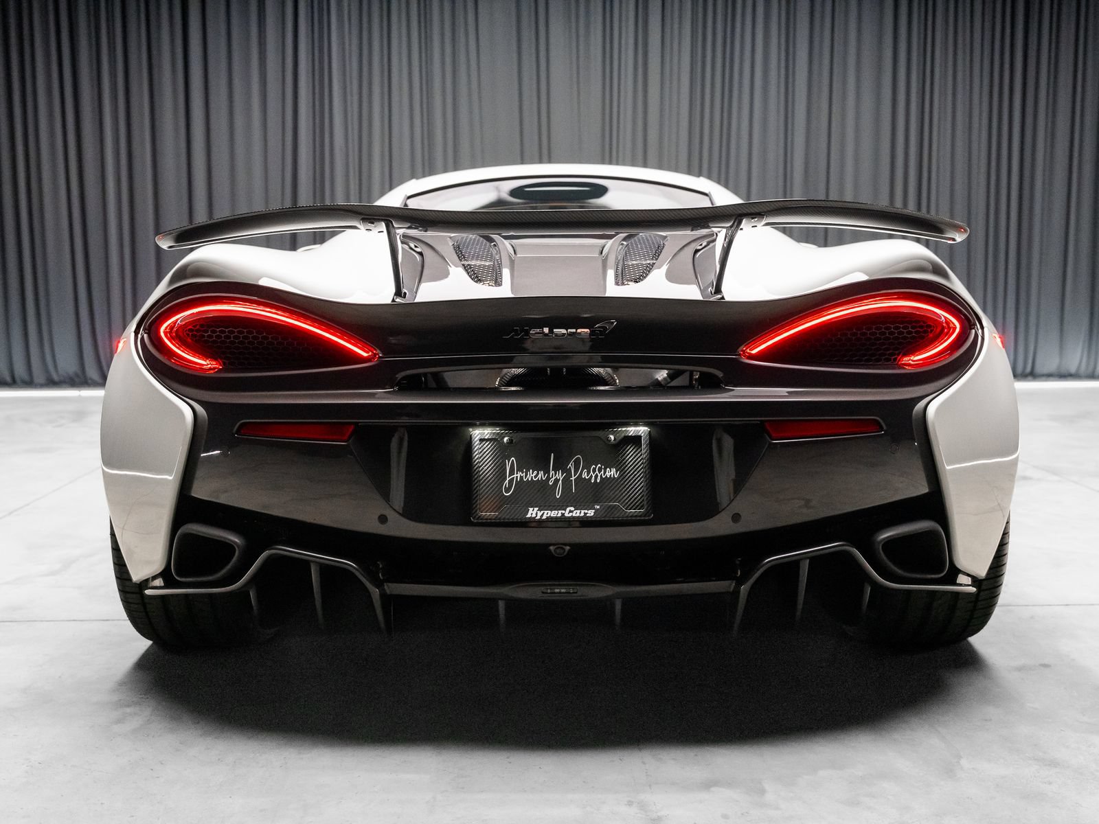 Used 2016 McLaren 570S Coupe RWD image 7