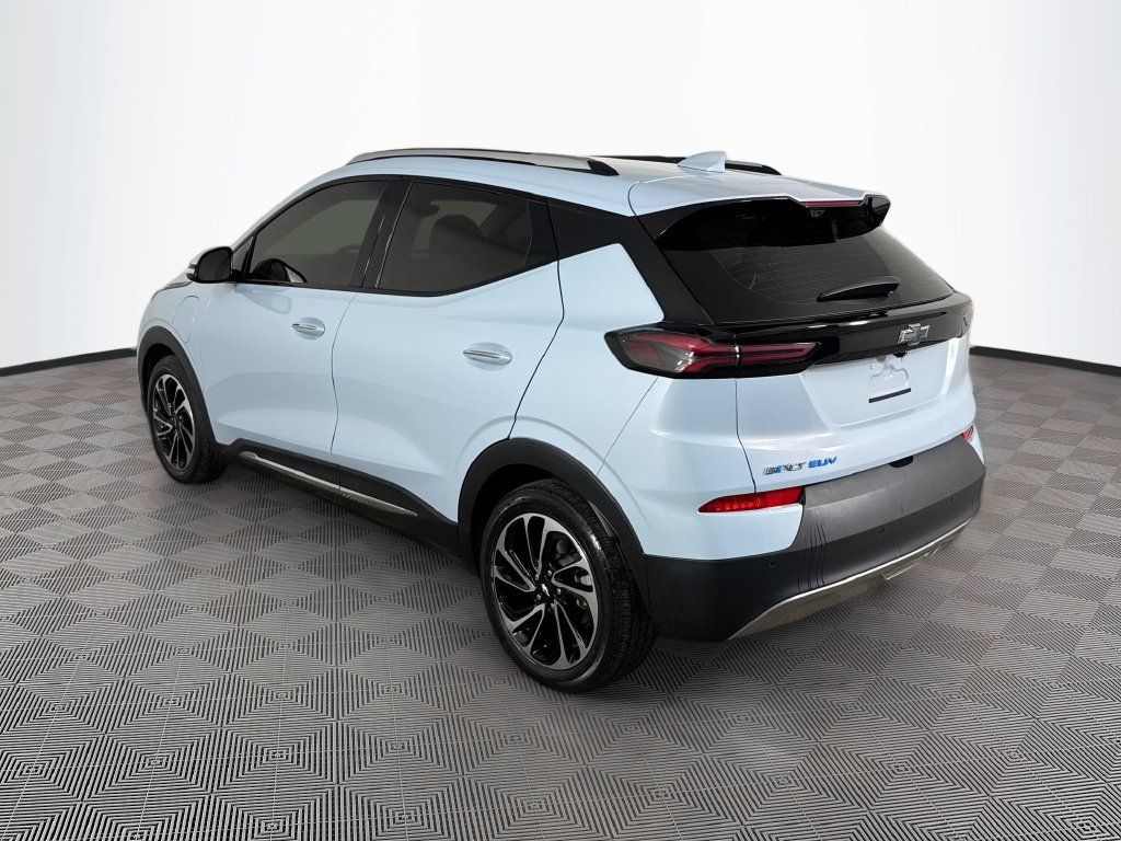 Used 2022 Chevrolet Bolt EUV Premier FWD image 6