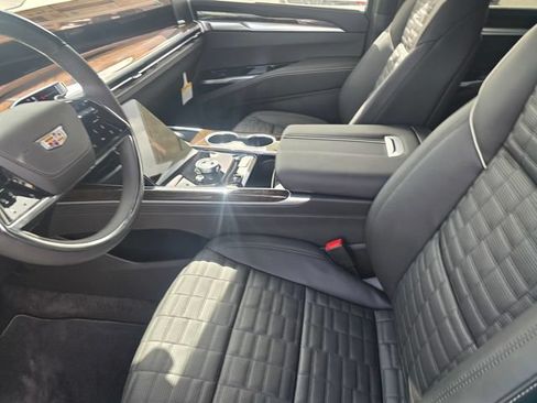 New 2026 Cadillac Escalade ESV Platinum Luxury AWD/4WD image 22