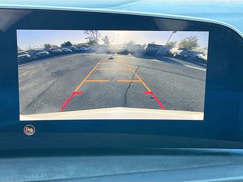 Used 2024 Cadillac XT4 Sport FWD image 13