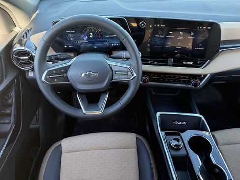 New 2026 Chevrolet Equinox ACTIV w/ Convenience Package III image 11