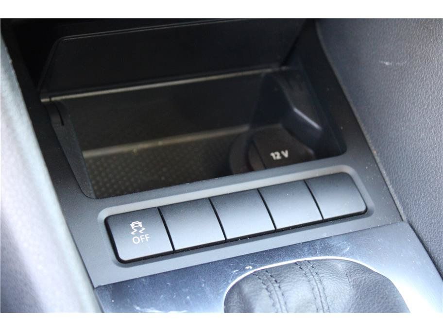 Used 2014 Volkswagen Jetta TDI FWD image 26
